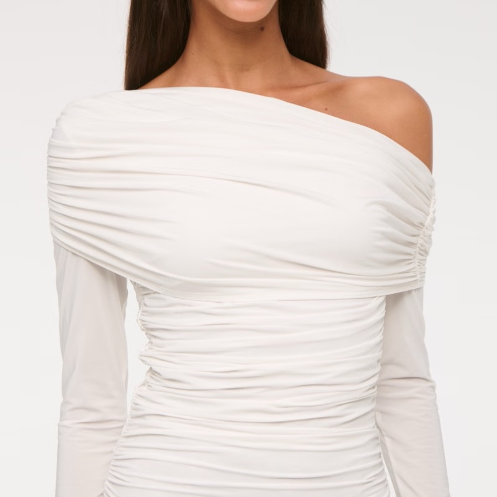 Elegant Off-Shoulder White Long Sleeve